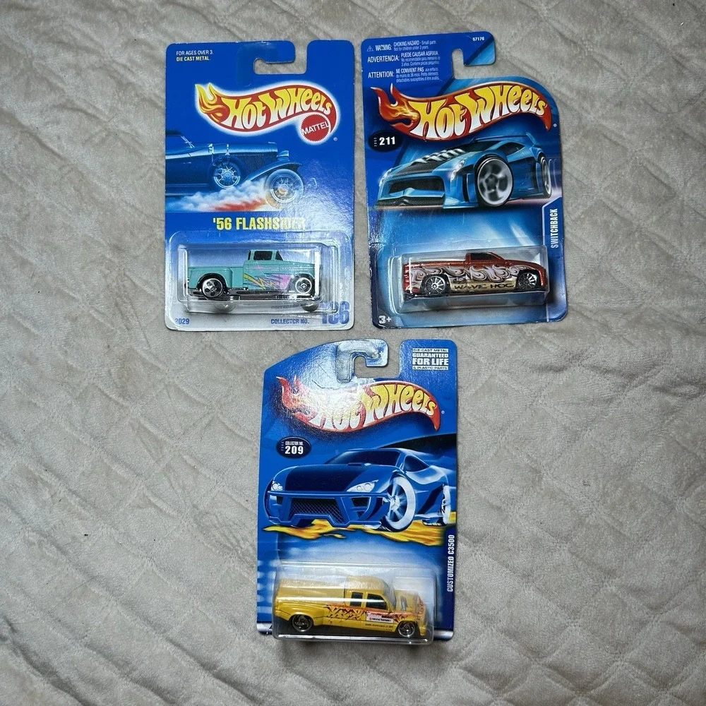 Hot Wheels Set Of 3‎ Trucks NIB Diecast 1:64 #209 #211 #136